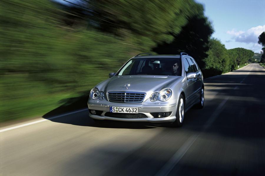  Mercedes-Benz C-Class 2004 года  (фото 11 из 88)